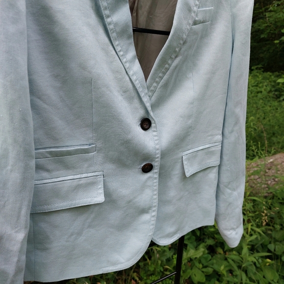 100% Linen Schoolboy Blazer by J. Crew - Picture 3 of 4